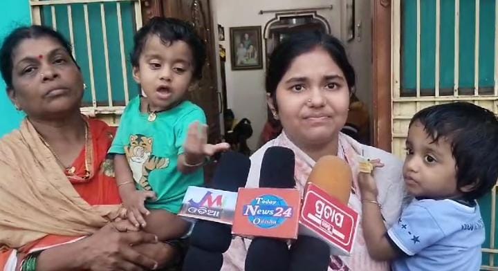 ଫରେଷ୍ଟରଙ୍କ ଆତ୍ମହତ୍ୟା ପଛରେ ଚାରା ଦୁର୍ନୀତି ଗୁମର; ପିସି ଦାବି ସହ ଡିଏଫଓ ଦେଉଥିଲେ ମାନସିକ ନିର୍ଯାତନା !