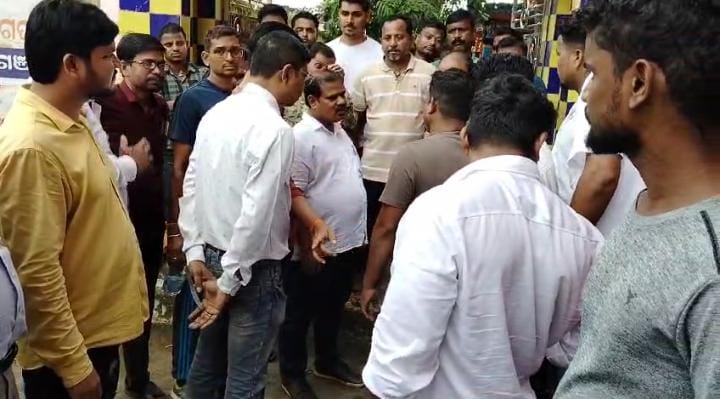 ସହର ବୁଲିଲେ ସ୍ଥିତି ପରଖିଲେ କବିସୂର୍ଯ୍ୟନଗର ବିଧାୟକ