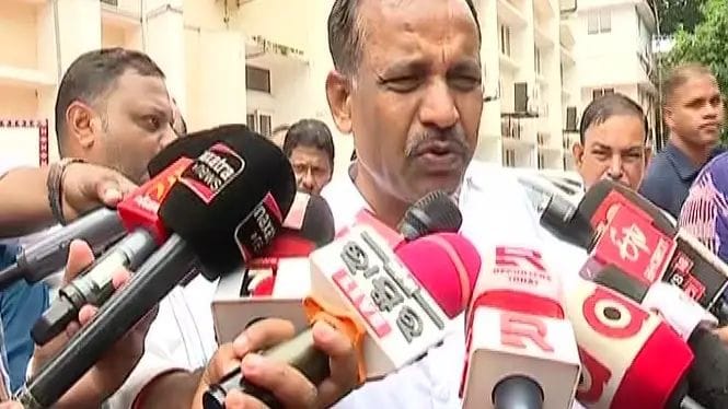 ଆଲୋଚନା ସରିଛି, ଡ୍ରାଇଭର ସଂଘକୁ ଆନ୍ଦୋଳନ ପ୍ରତ୍ୟାହାର କରିବାକୁ ଅନୁରୋଧ କଲେ ପରିବହନ ମନ୍ତ୍ରୀ