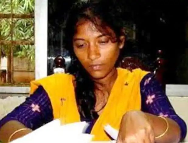 ୧୨ ବର୍ଷ ପୂର୍ବରୁ ଜଣେ ଶିକ୍ଷୟିତ୍ରି  ଇତିଶ୍ରୀ ବି ସମସ୍ତଙ୍କୁ ଗୁହାରୀ କରି ପୋଡ଼ି ମରିଥିଲେ.