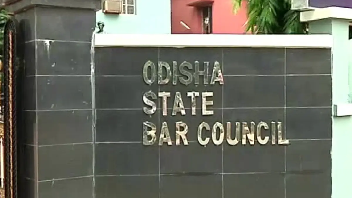 ଓଡ଼ିଶା ରାଜ୍ୟ ବାର ପରିଷଦର କଡ଼ା ନିର୍ଦ୍ଦେଶ: ଲାଭ ଜନକ ପଦବୀରେ ଥିବା ସଦସ୍ୟଙ୍କ ଲାଇସେନ୍ସ ରଦ୍ଦ ହେବ