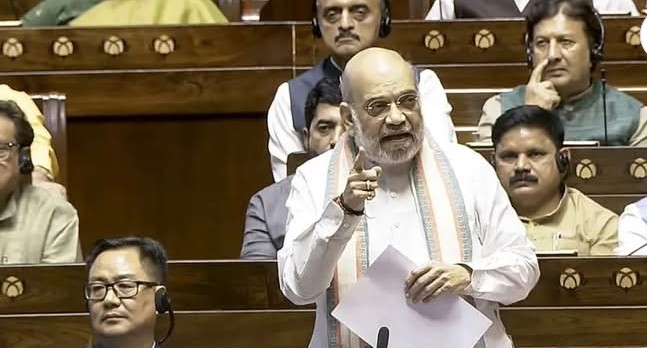 ଜେଲ୍ ଗଲେ ପଦରୁ ବିଦା ହେବେ PM, CM, ମନ୍ତ୍ରୀ; ଲୋକସଭାରେ ବିଲ୍ ଆଗତ ପରେ କପି ଚିରି ଫିଙ୍ଗିଲେ ବିରୋଧୀ… ଗୃହ ମୁଲତବୀ