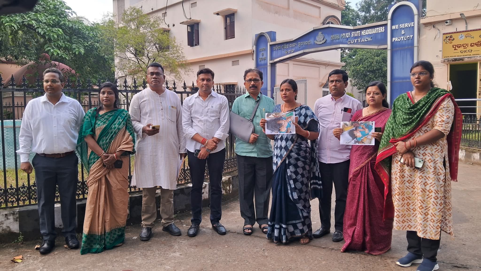 ମହିଳା ବିଜେଡି କର୍ମୀ ଙ୍କୁ ସଙ୍ଘବଦ୍ଧ ଆକ୍ରମଣ:  ବିଜେଡି ପକ୍ଷରୁ ଡିଜିପିଙ୍କୁ ଦାବିପତ୍ର ପ୍ରଦାନ