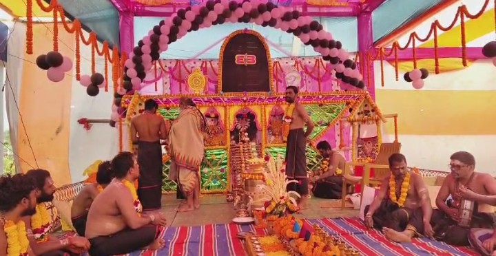 ଆୟାପ୍ପା ସ୍ୱାମୀଙ୍କ ଅଭିଷେକ ଓ ଇରୁମୁଡି କାର୍ଯ୍ୟକ୍ରମ ଅନୁଷ୍ଠିତ