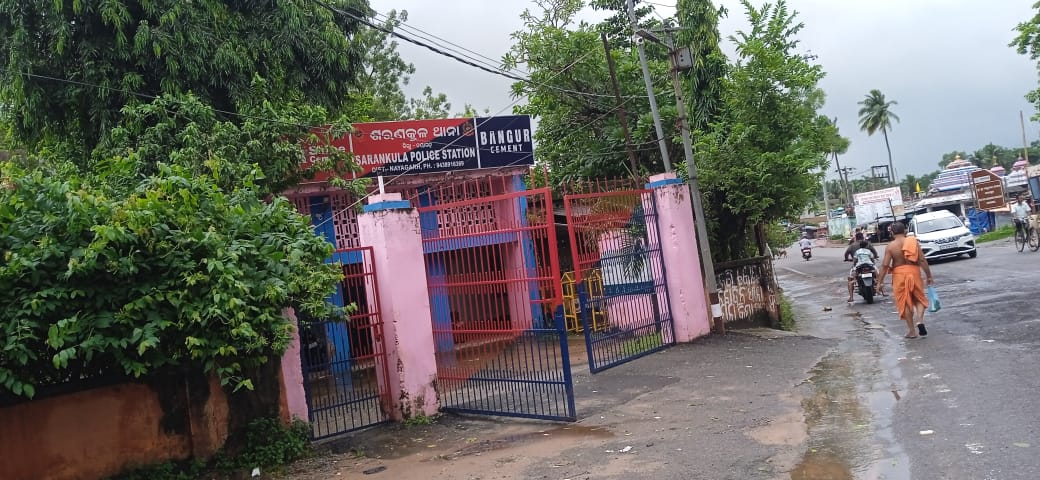 ଶରଣକୂଳ ରେ ସ୍ୱାଭାବିକ ଅବସ୍ଥା ଫେରିବା ପାଇଁ ମହିଳା ଅଧିକାରିଣୀ ଙ୍କ ପ୍ରୟାସ!